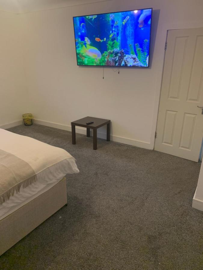 Wandsworth, South Deluxe King 1 Guest house